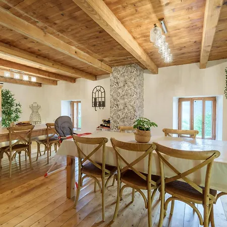 La Ferme Aux Myrtilles - Ancienne Ferme Vosgienne